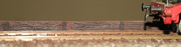(HK02) Silikonform für Bahnsteigkante, verwitterte Holzbohlen, 1:87 H0, H0m, H0e – Bild 2